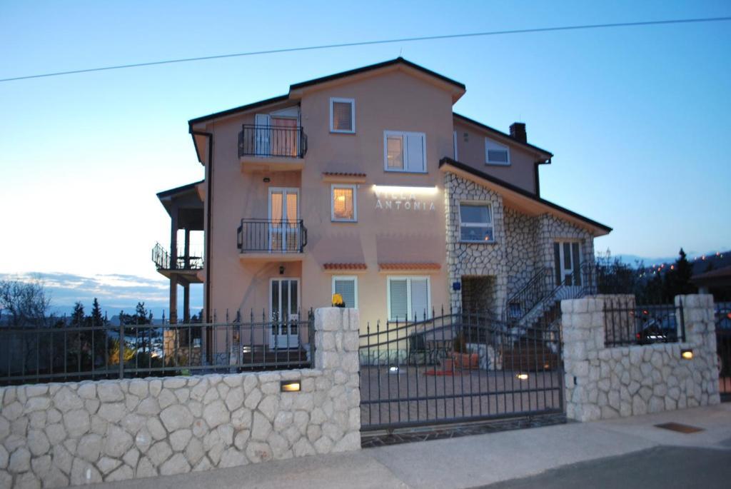 Apartments Villa Antonia Jadranovo Dış mekan fotoğraf